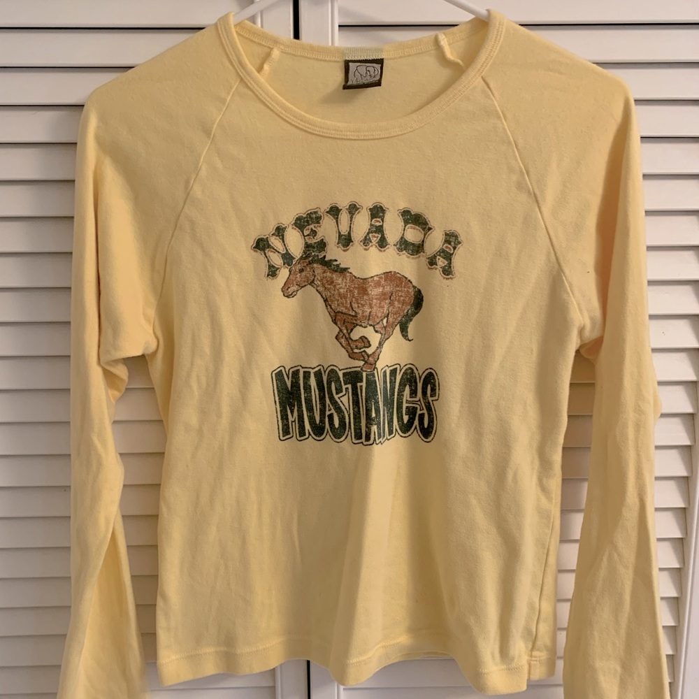 Wildlife Works Yellow Nevada Mustangs Shirt - XS / S